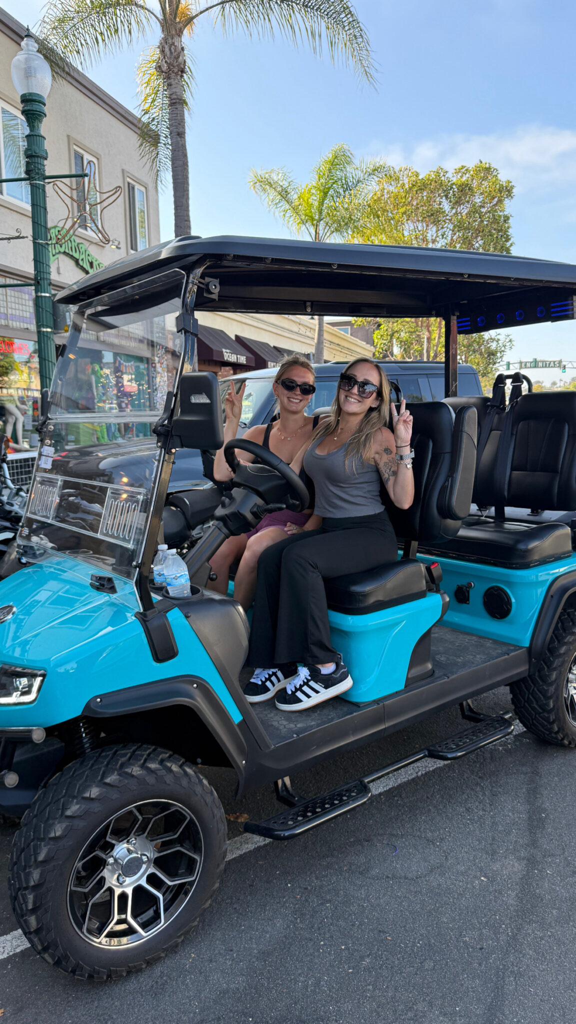 C987B67B 8ADF 48D2 8AD0 CB98A8FCE31E Home